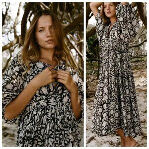 Daughters of India Kyra Midi Dress in Pepper Size Medium